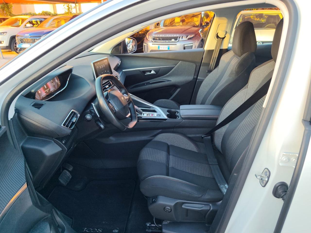 Peugeot 3008 BlueHDi 130 S&S Business