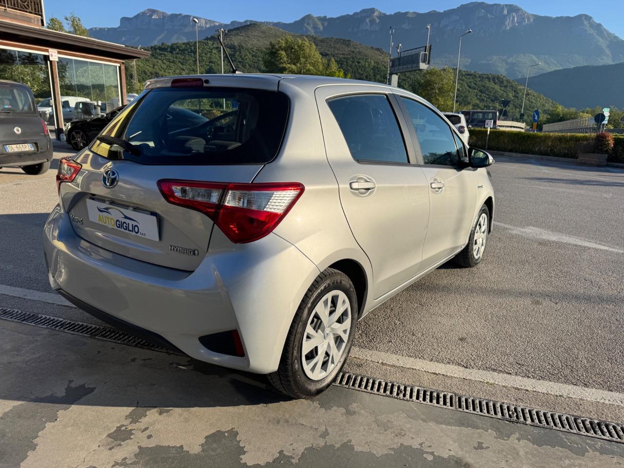 Toyota Yaris 1.5 HYBRID 5P.