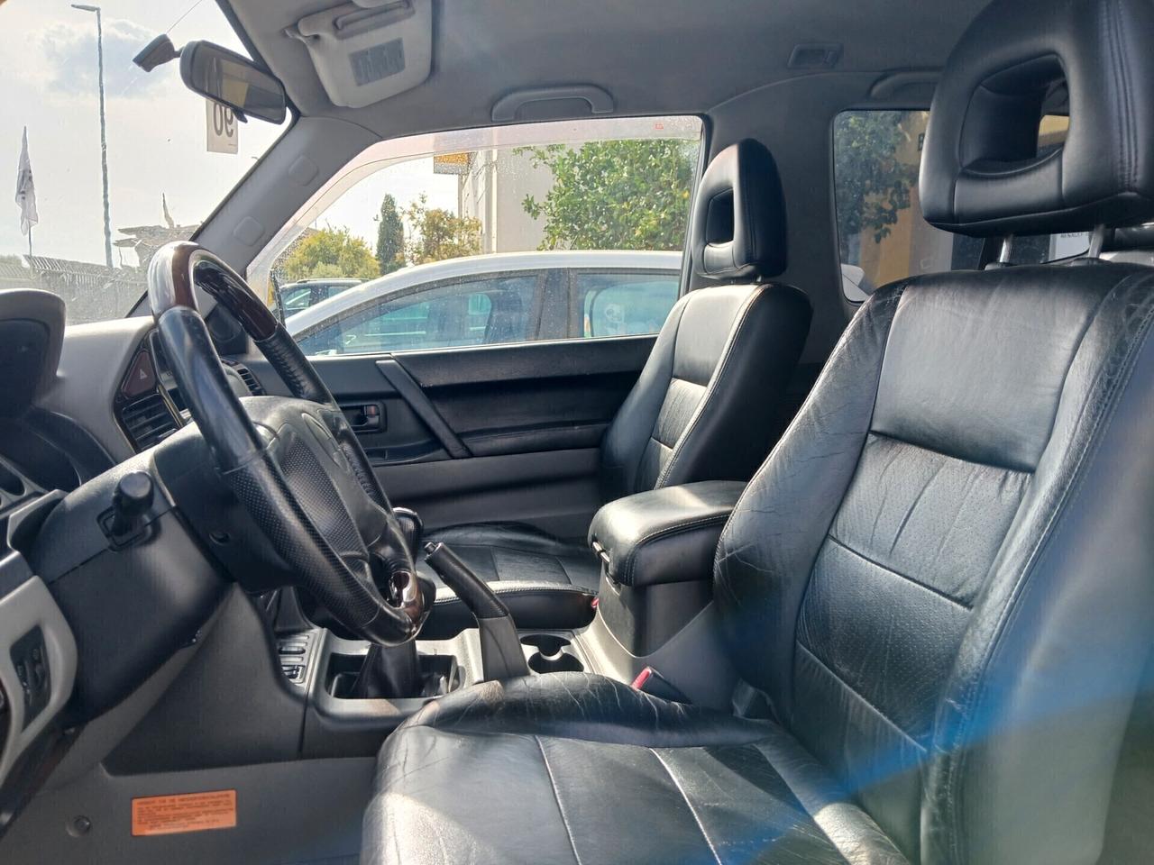 MITSUBISHI Pajero GLS1 3.200 DI-D 160cv 3porte