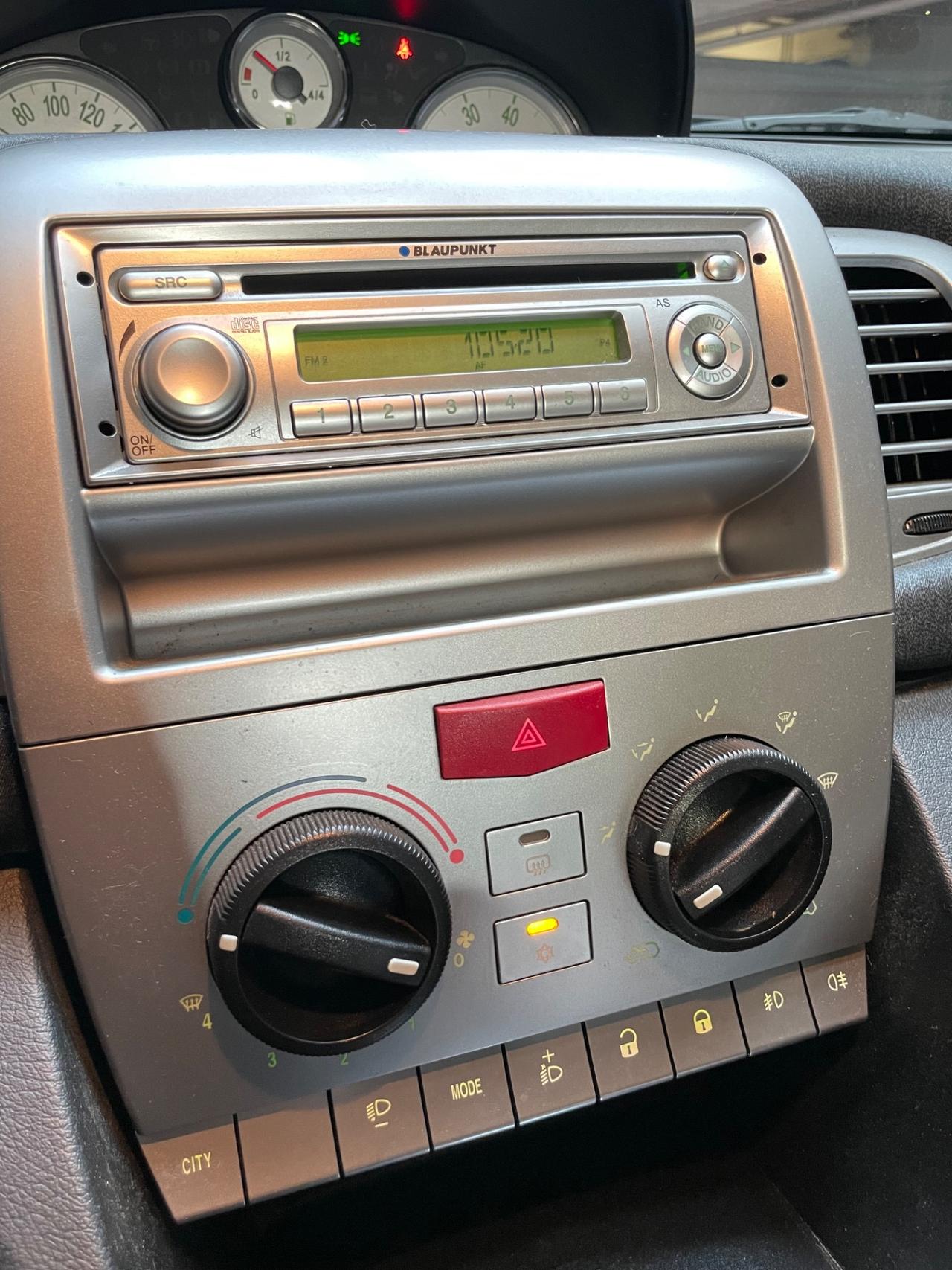 Lancia Ypsilon 1.2 Neopatentati Euro 5