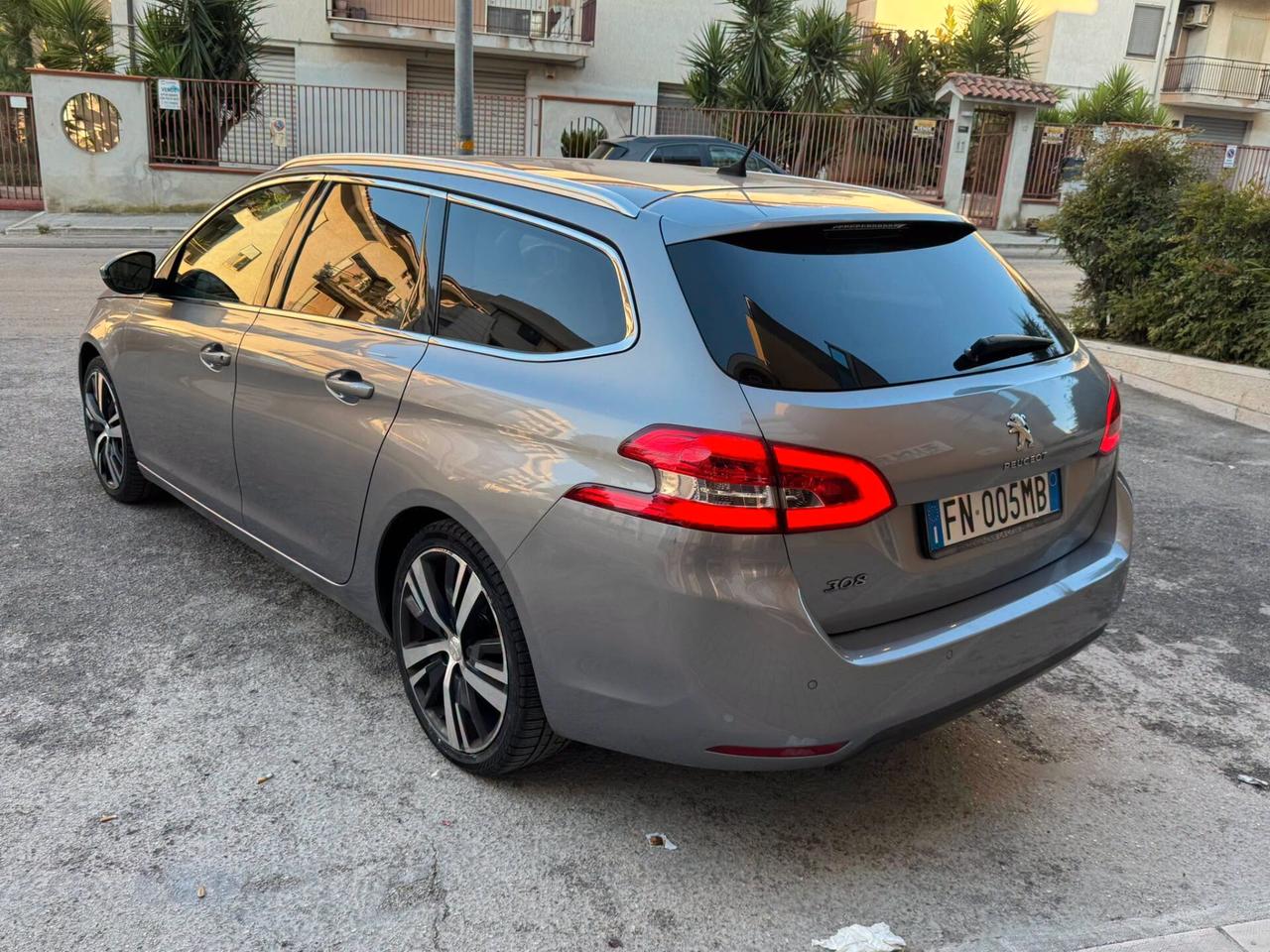 PEUGEOT 308 1.6 HDI 120 CV. S.W. ALLURE FULL FULL PERFETTA