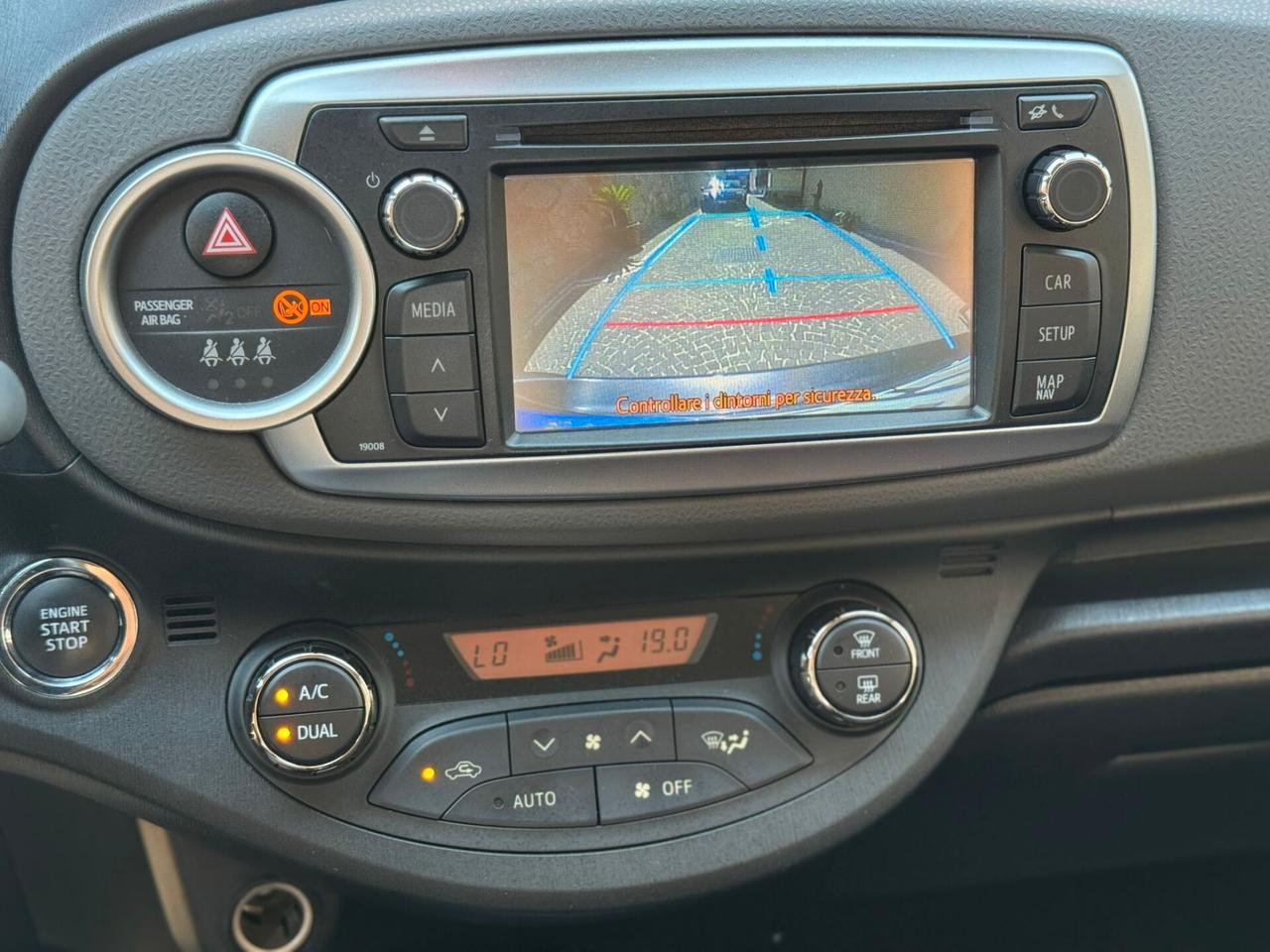 Toyota Yaris 1.3 5 porte Lounge