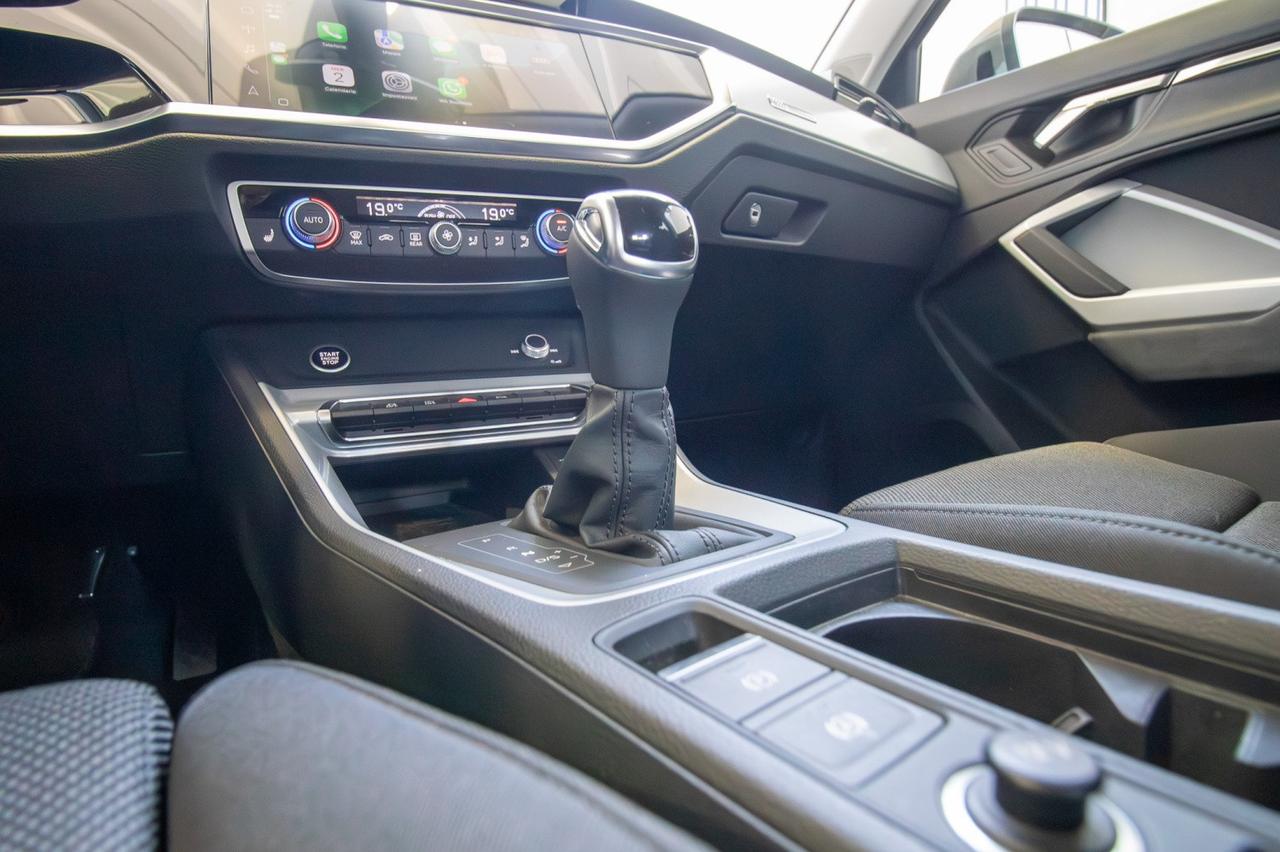 Audi Q3 2.0 Tdi S Line Edition S-tronic 150 Cv