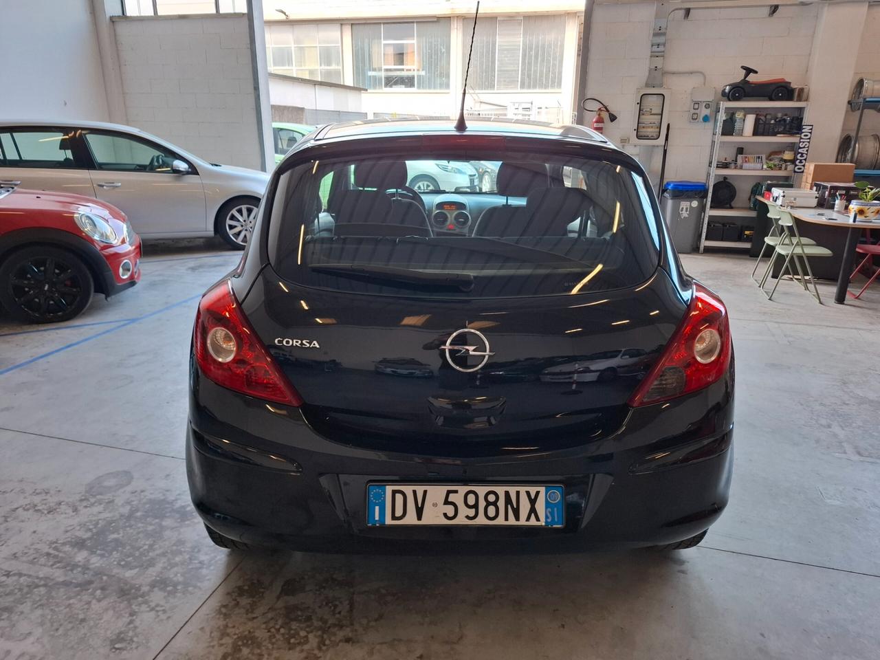 Opel Corsa 1.2 3 porte Sport