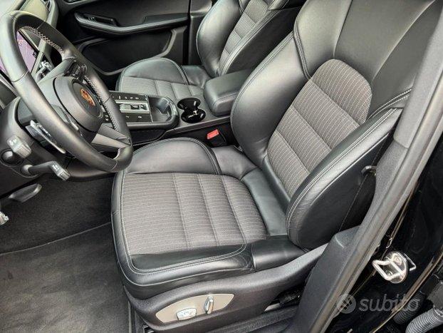 PORSCHE Macan 2.0 T