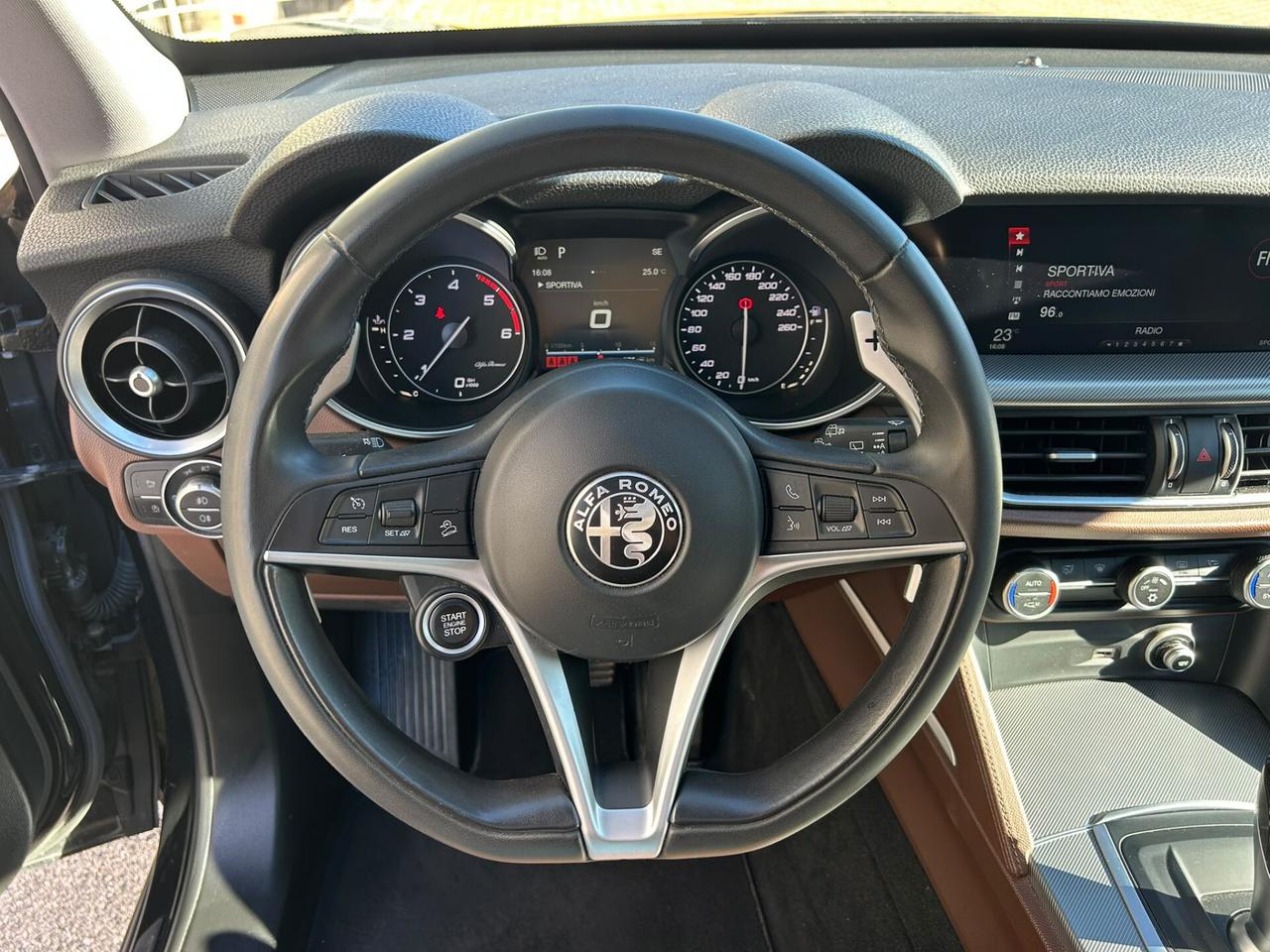 Alfa Romeo Stelvio 2.2 Turbodiesel 210 CV AT8 Q4 Super