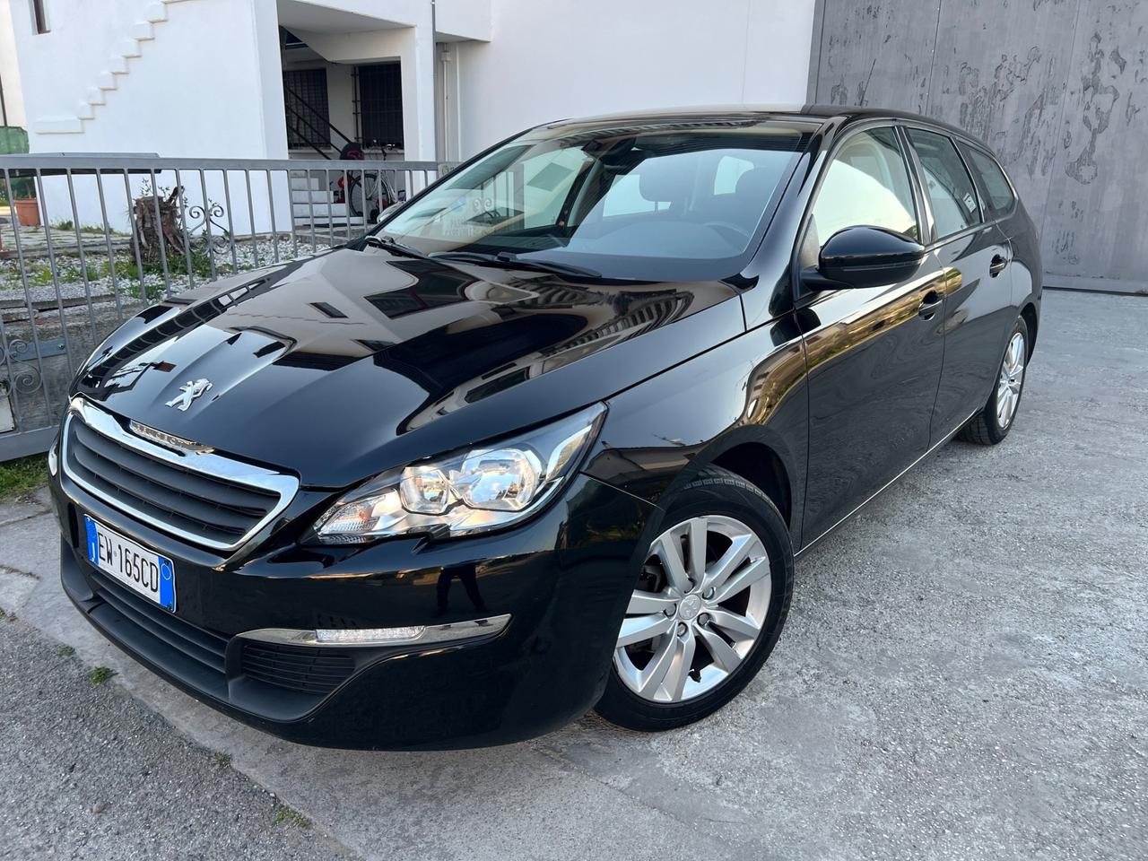 Peugeot 308 1.6 e-HDi Diesel 6MARCE POCHI KM