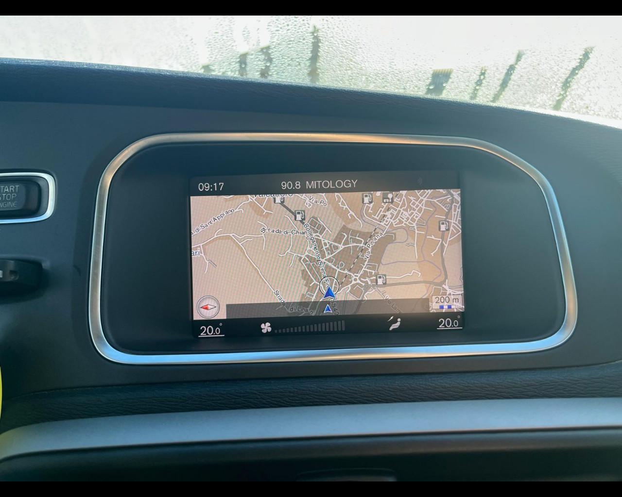 VOLVO V40 (2012-2020) - V40 D2 Business