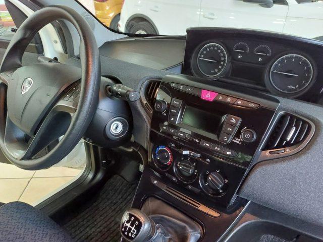 LANCIA Ypsilon 1.0 FireFly 5 porte S&S Hybrid Ecochic Silver