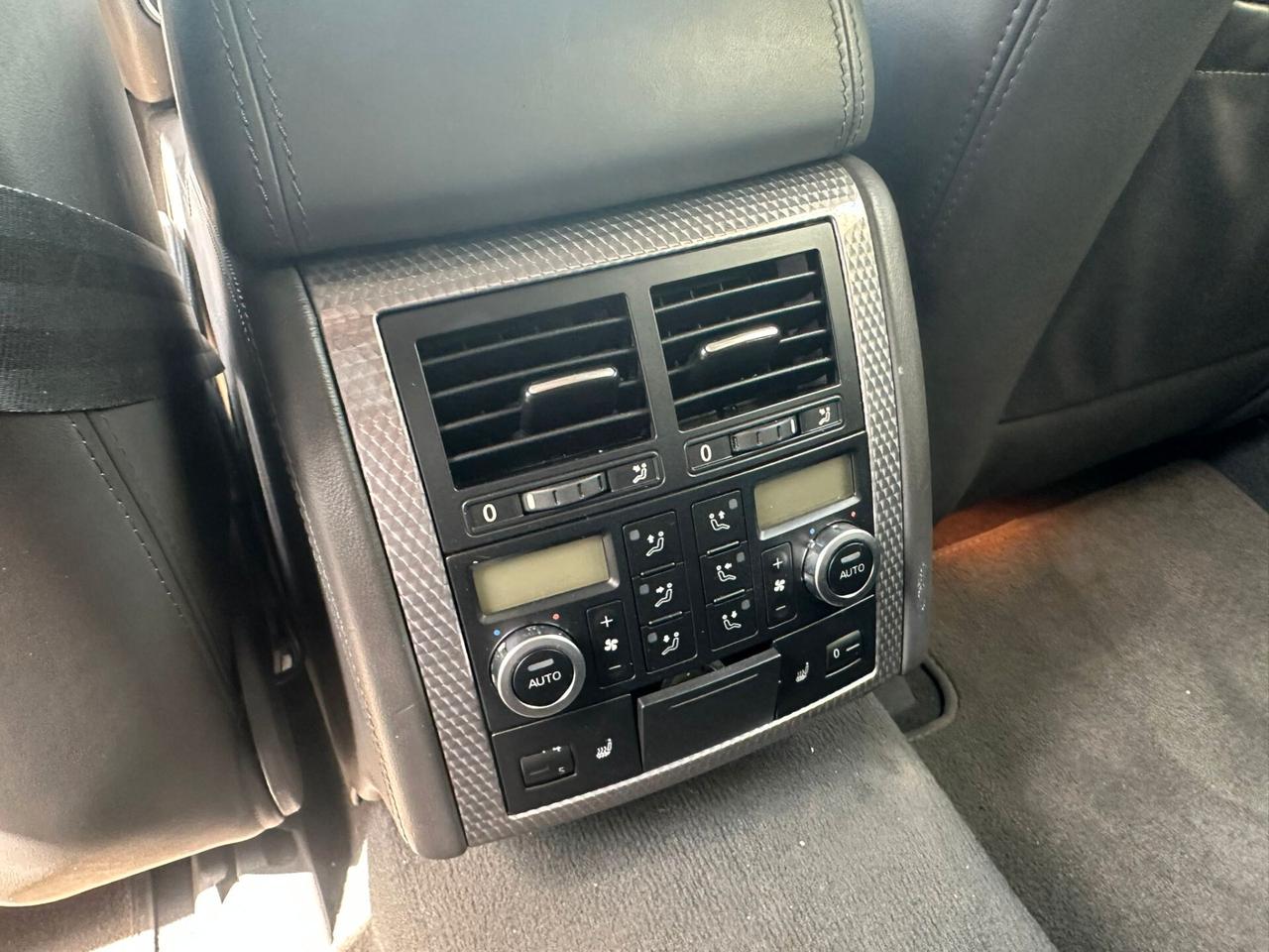 Volkswagen Touareg 6.0 W12 450cv UNIPRO