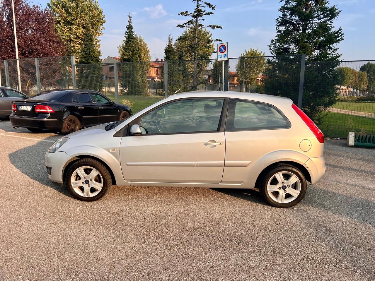 Ford Fiesta 1.2 16V 3p. 86000km + cinghia nuova