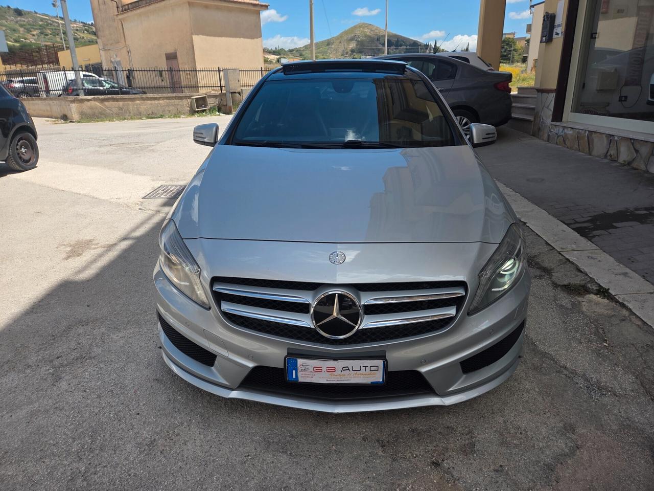 MERCEDES A200 PREMIUM TETTO APRIBILE 136CV KMCERTIF