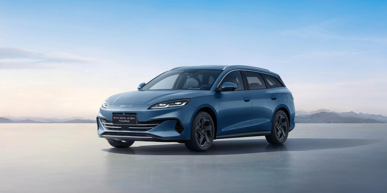 BYD SEAL 6 DM-I TOURING 1.5 212cv Touring Comfort SW 5-door (Euro 6E)