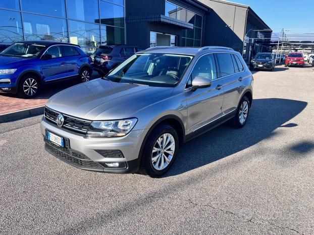 VOLKSWAGEN Tiguan 2.0 TDI SCR DSG Business BlueM