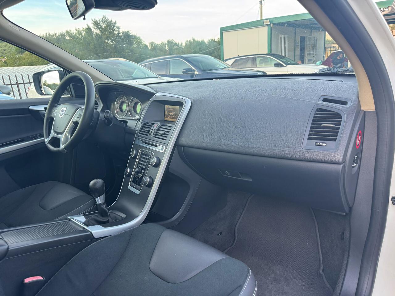 Volvo XC 60 XC60 DRIVe / AUTOCARRO N1
