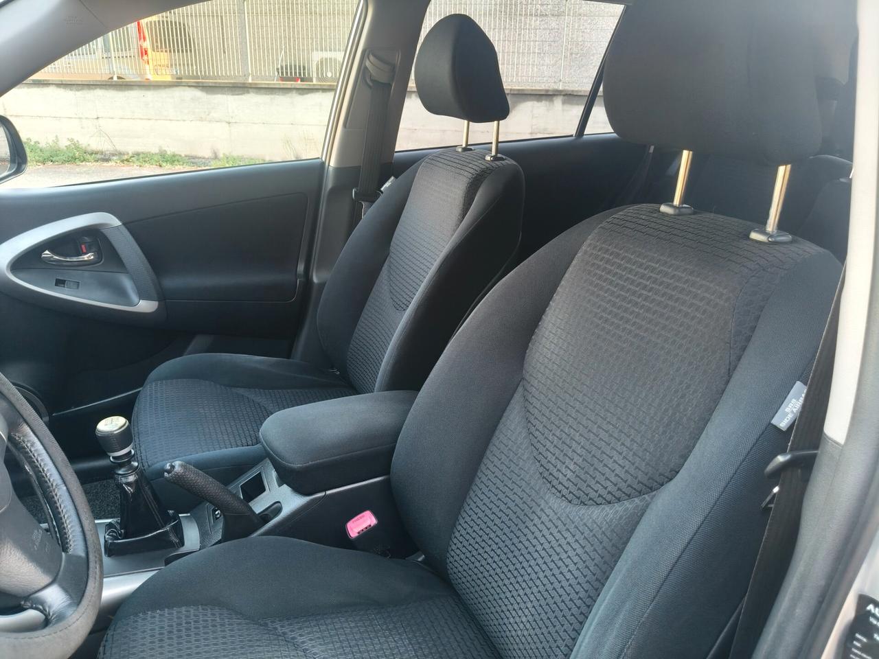 Toyota RAV 4 RAV4 2.2 D-4D 4x4