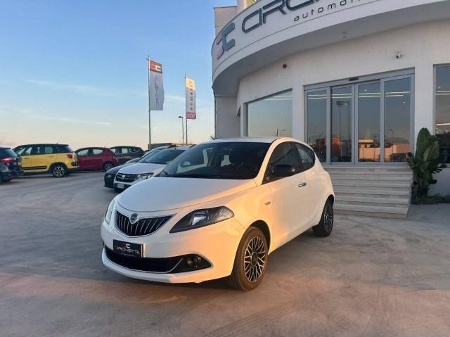 Lancia Ypsilon III 1.0 firefly hybrid Platino s&s 70cv