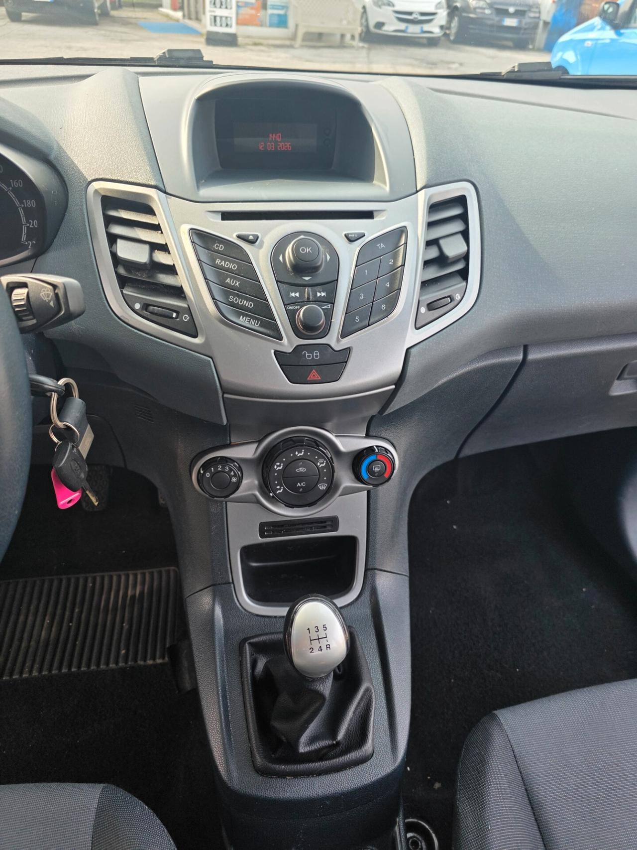 Ford Fiesta 1.2 82 CV 5 porte Titanium con 239.000km Neopatentati ok