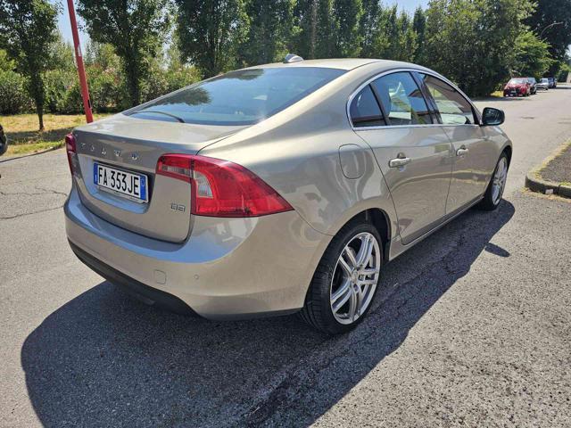 VOLVO S60 D3 Momentum
