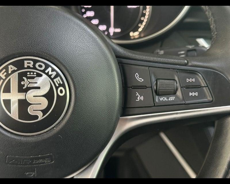 Alfa Romeo Stelvio 2.2 Turbodiesel 180 CV AT8 Q4 Super