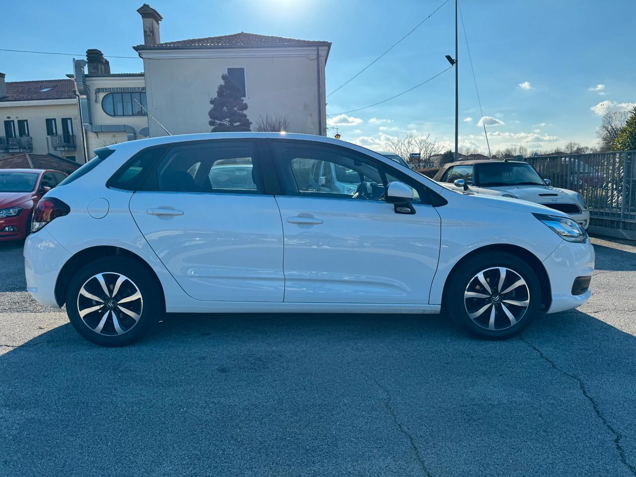 Citroen C4 BlueHDi 100 Feel Neopatentati