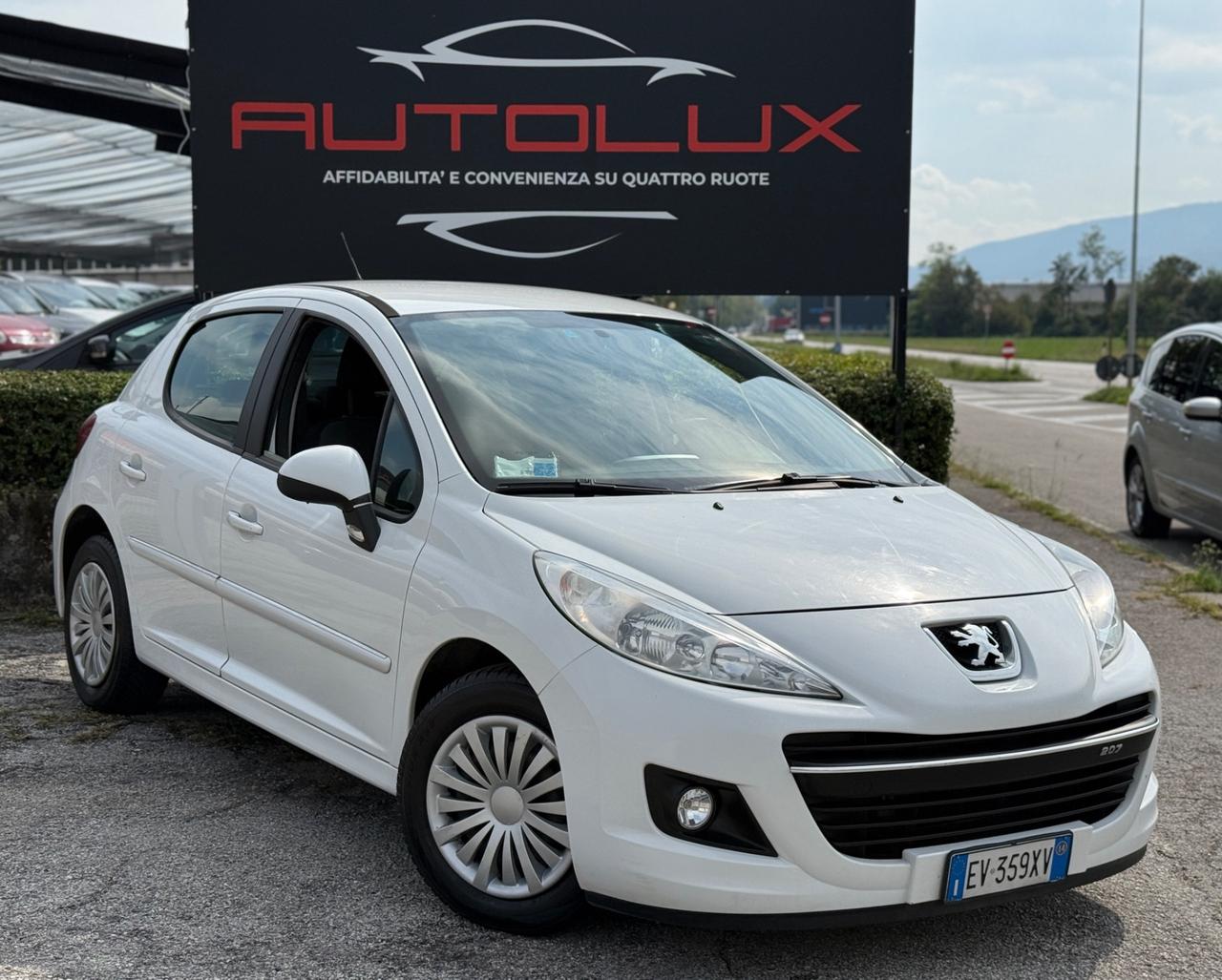 Peugeot 207 Plus 1.4 HDi 70CV 5 porte PERFETTA 2014