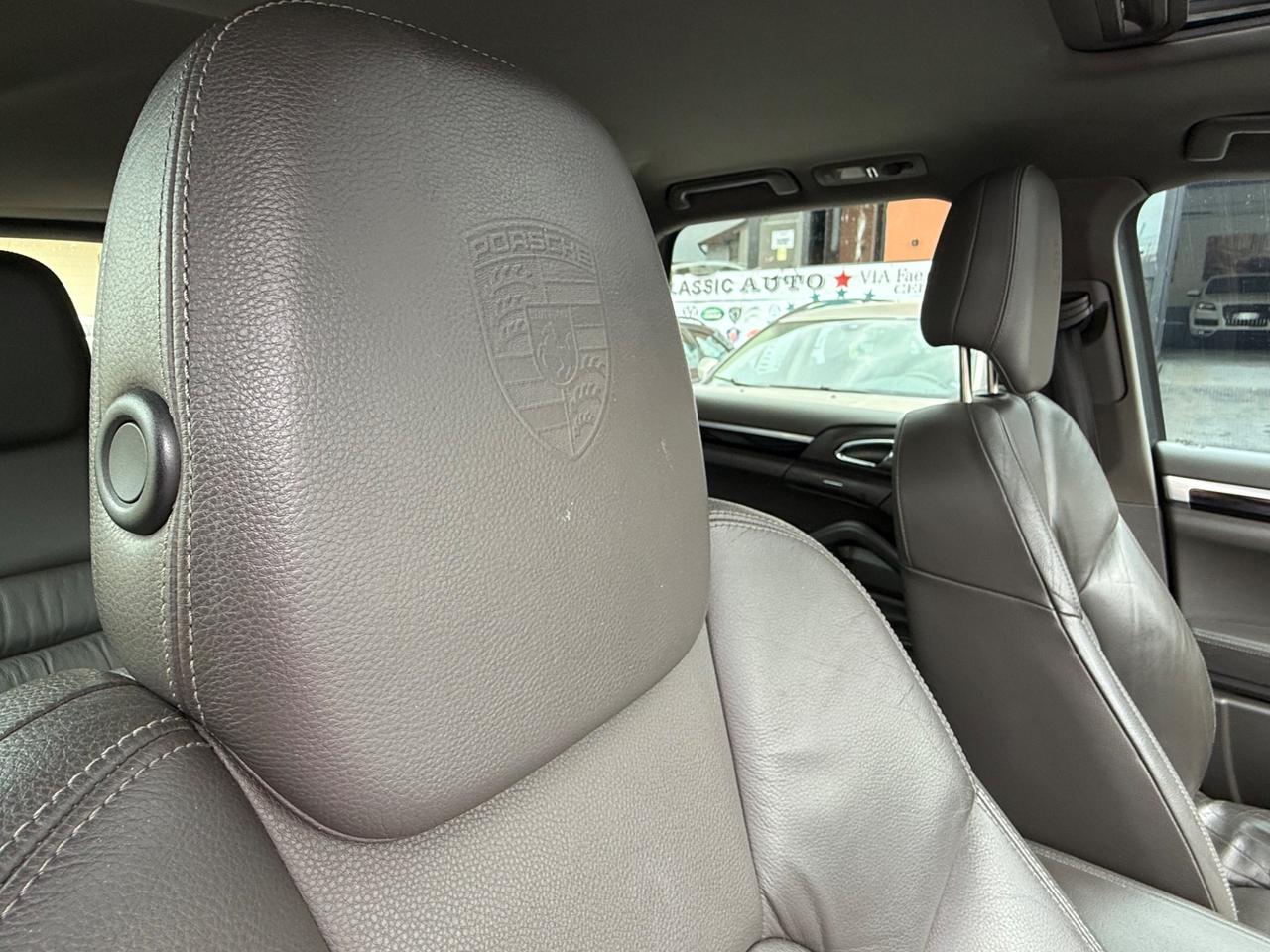 Porsche Cayenne 3.0Diesel 250CV Platinum Edition EURO6