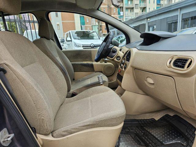 RENAULT Modus 1.2 16V