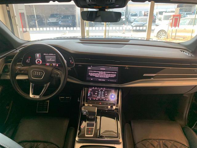 AUDI Q8 55 TFSI quattro tiptronic Sport