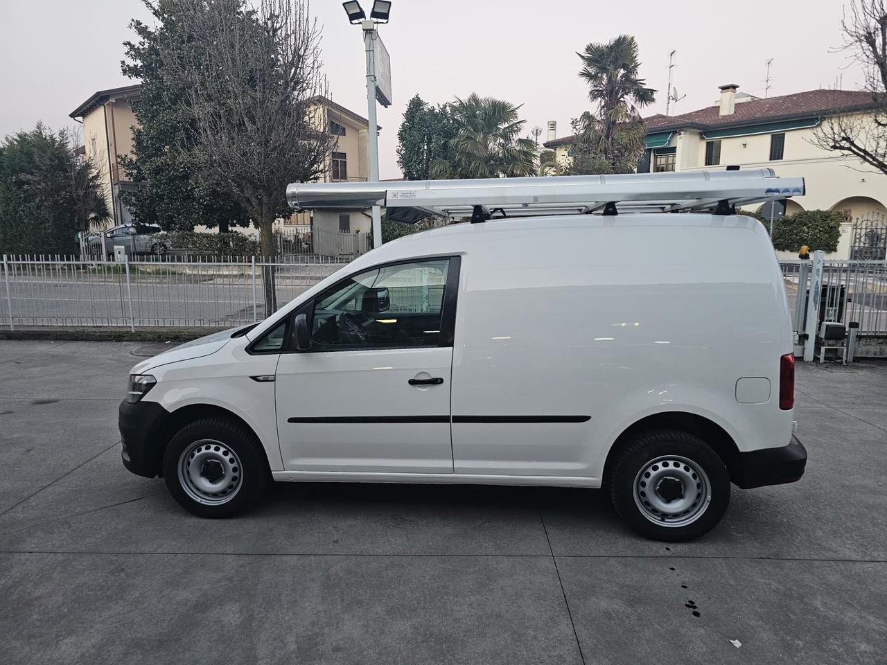 VOLKSWAGEN CADDY / 2015 / 4P / 2.0 TDI 122CV EURO6 4MOTION VAN