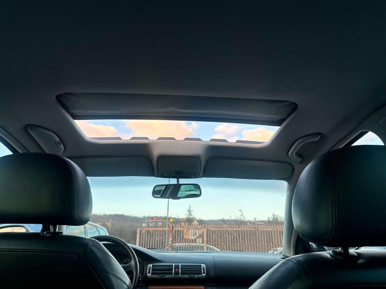 Skoda Superb 2.0 TDI 140CV -PELLE-TETTO