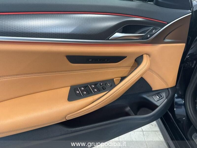 BMW Serie 5 Touring Serie 5 G31 2020 Touring LCI D 530d Touring mhev 48V Luxury auto