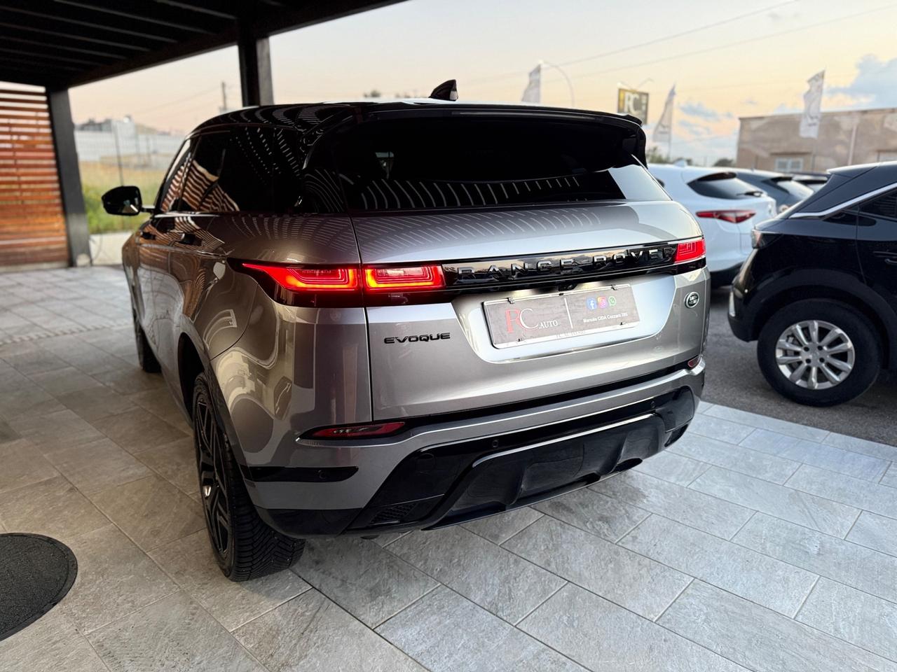 Land Rover Range Evoque 2.0D I4 163 CV AWD Auto R-Dynamic HSE