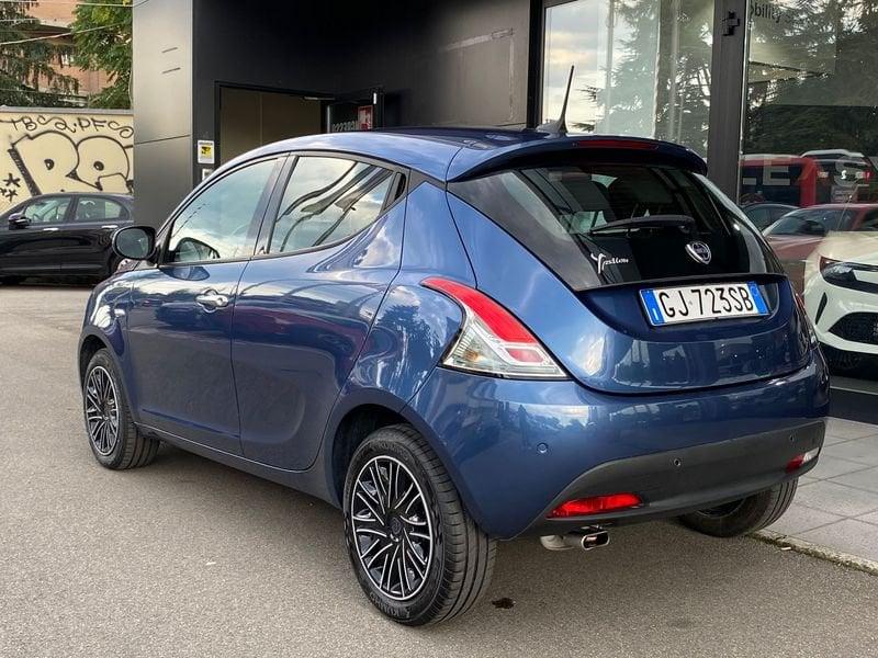 Lancia Ypsilon Ypsilon 1.2 69 CV 5 porte GPL Ecochic Silver