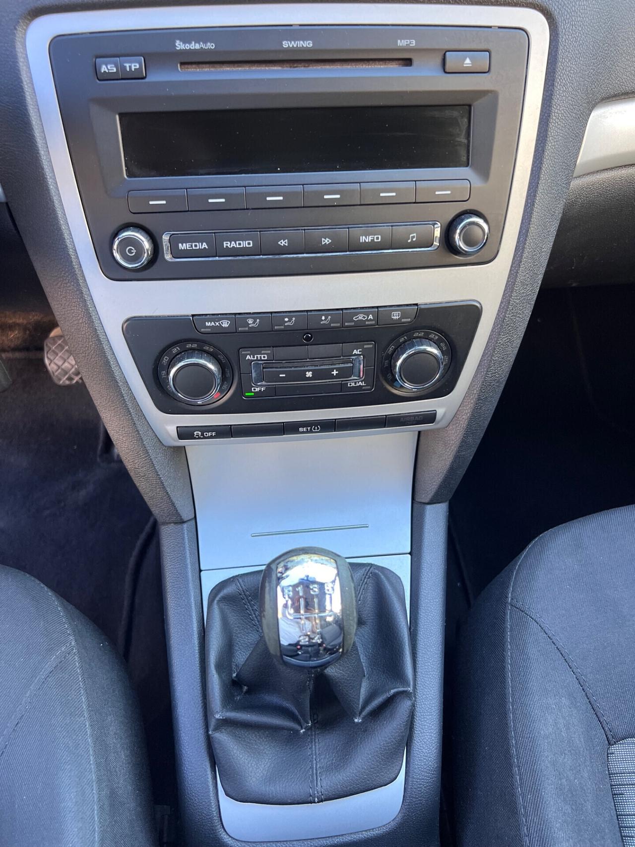 Skoda Octavia 1.6 TDI CR F.AP. Wagon Ambition