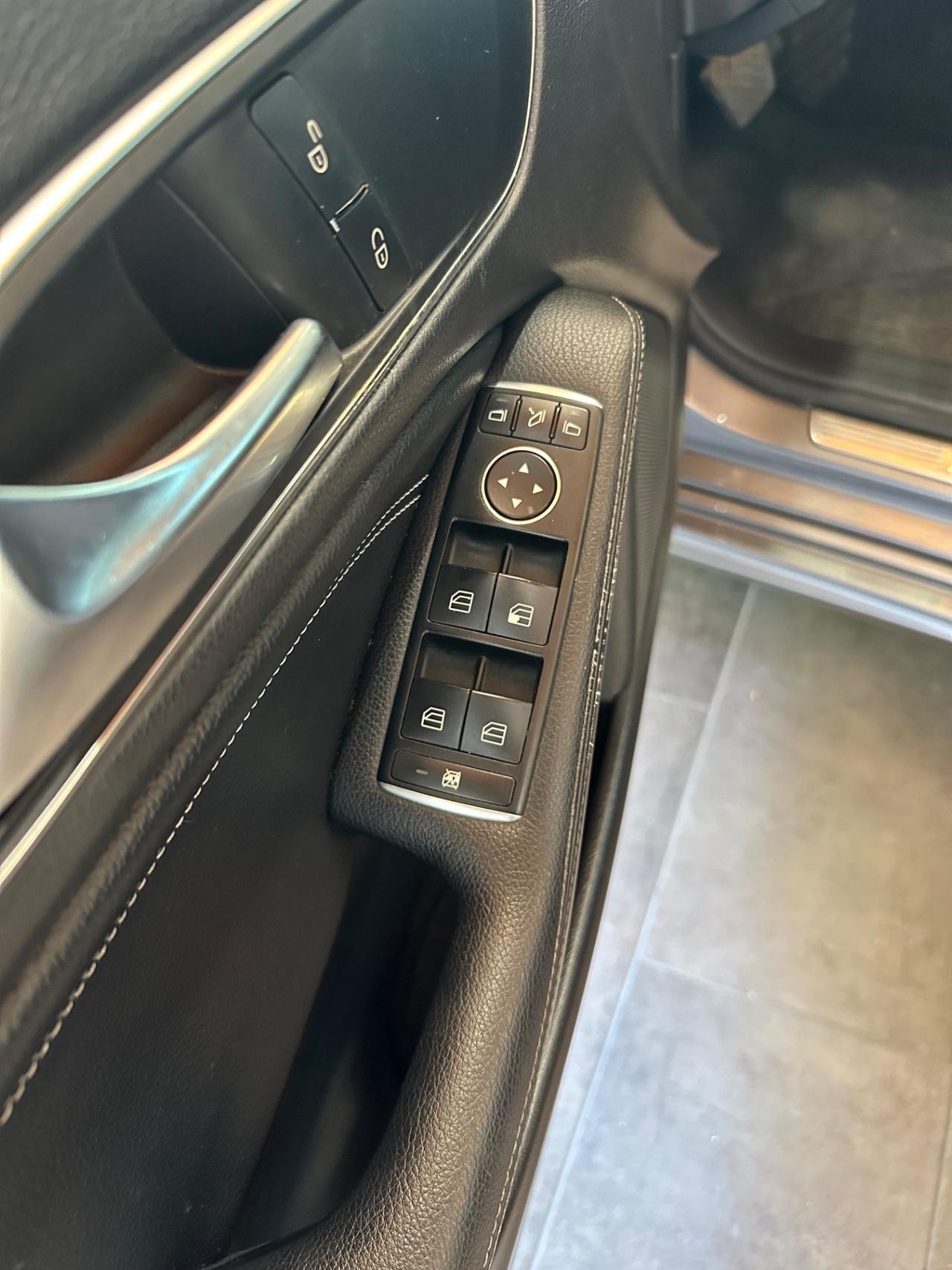 Mercedes-benz CLA 220 CDI Automatic Sport - GARANZIA