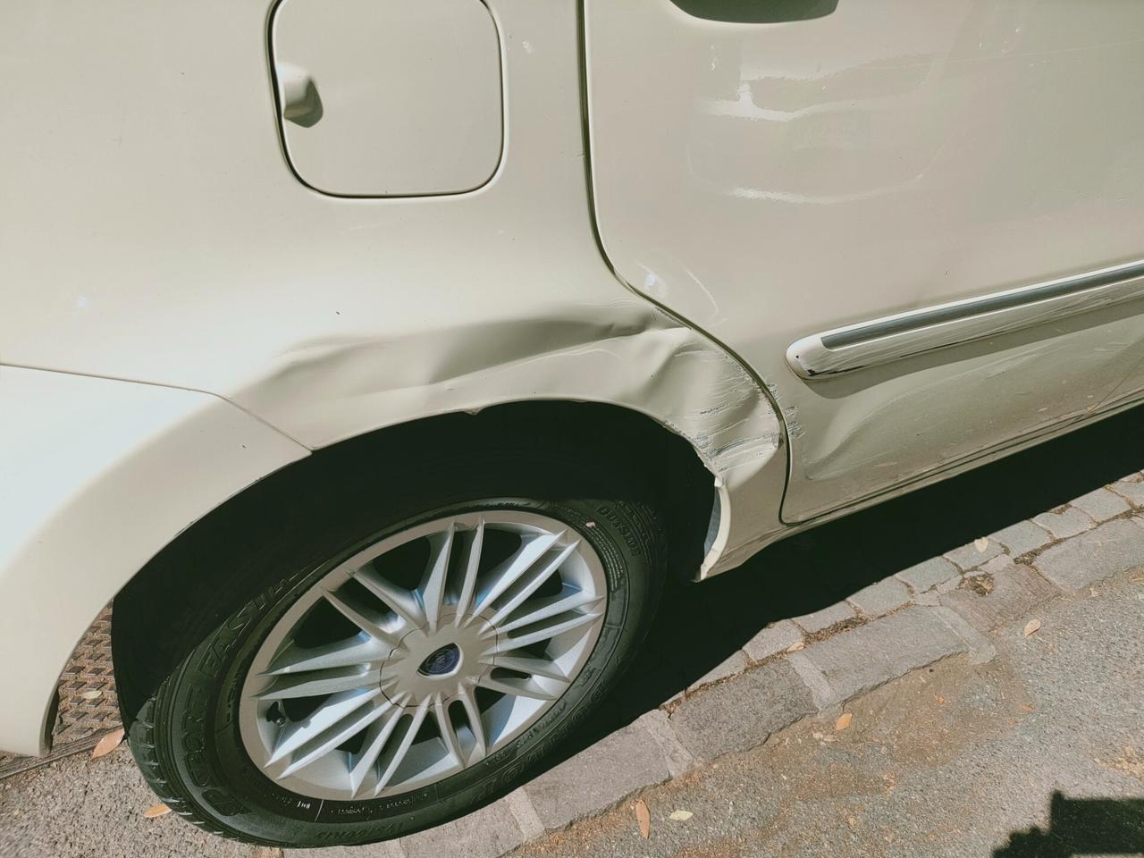 Lancia MUSA 1.3 Multijet 70 cv Argento