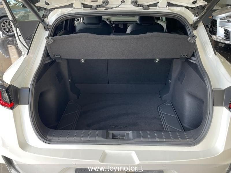 Lexus LBX Hybrid Emotion