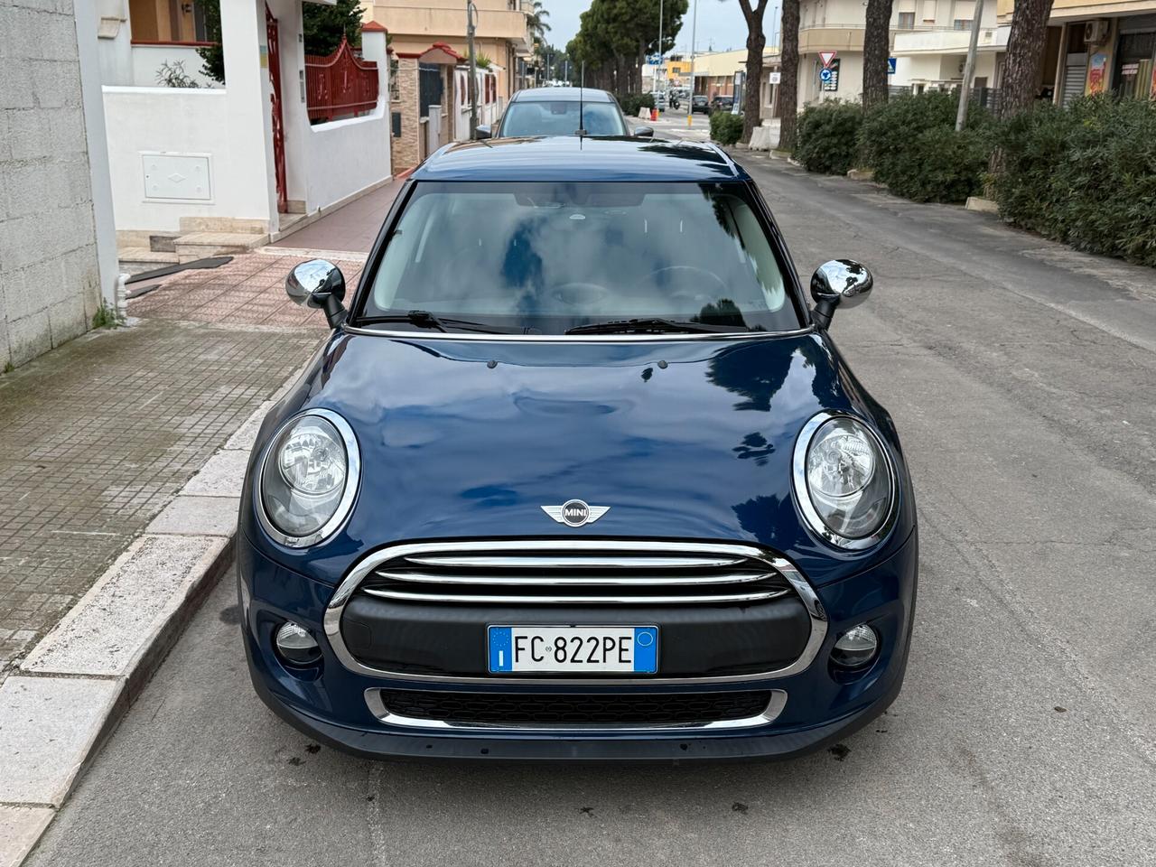 Mini 1.5 One D 95CV 5P *LUCI LED AMBIENT – 2016