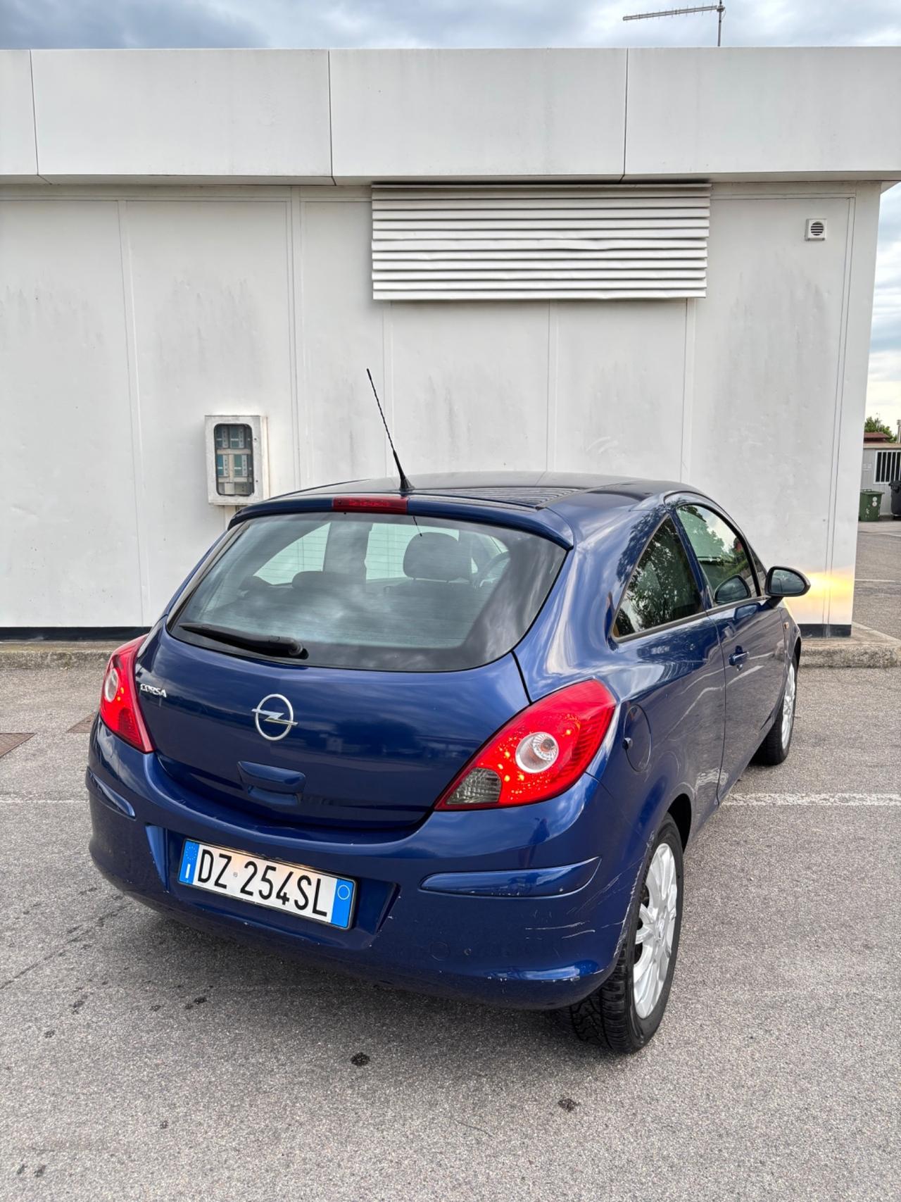 Opel Corsa 1.2 Benzina 3 Porte
