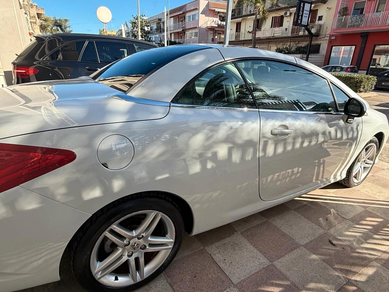Peugeot 308 1.6 THP 150CV Cabriolet Féline
