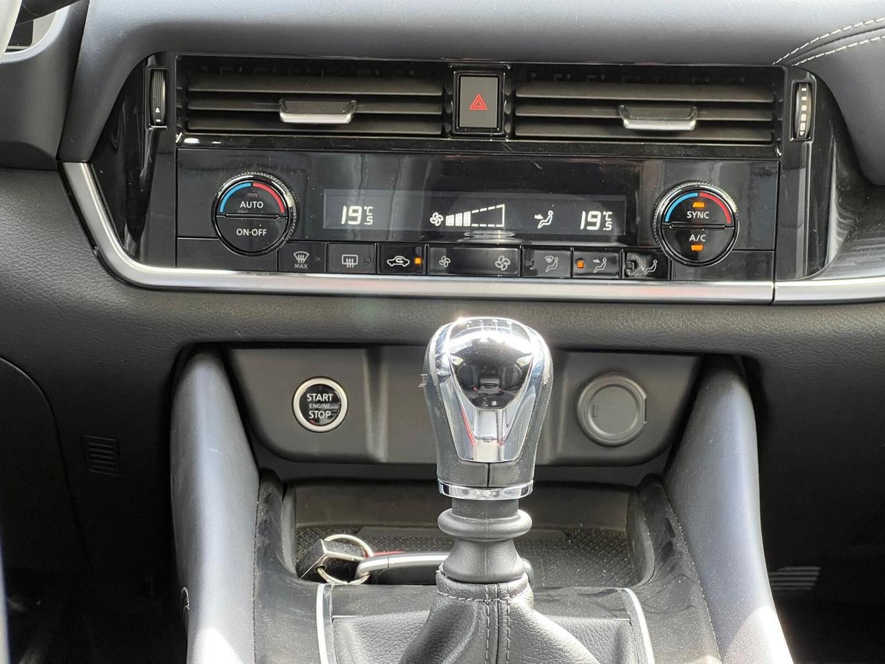 Nissan Qashqai MHEV 140 CV Tekna