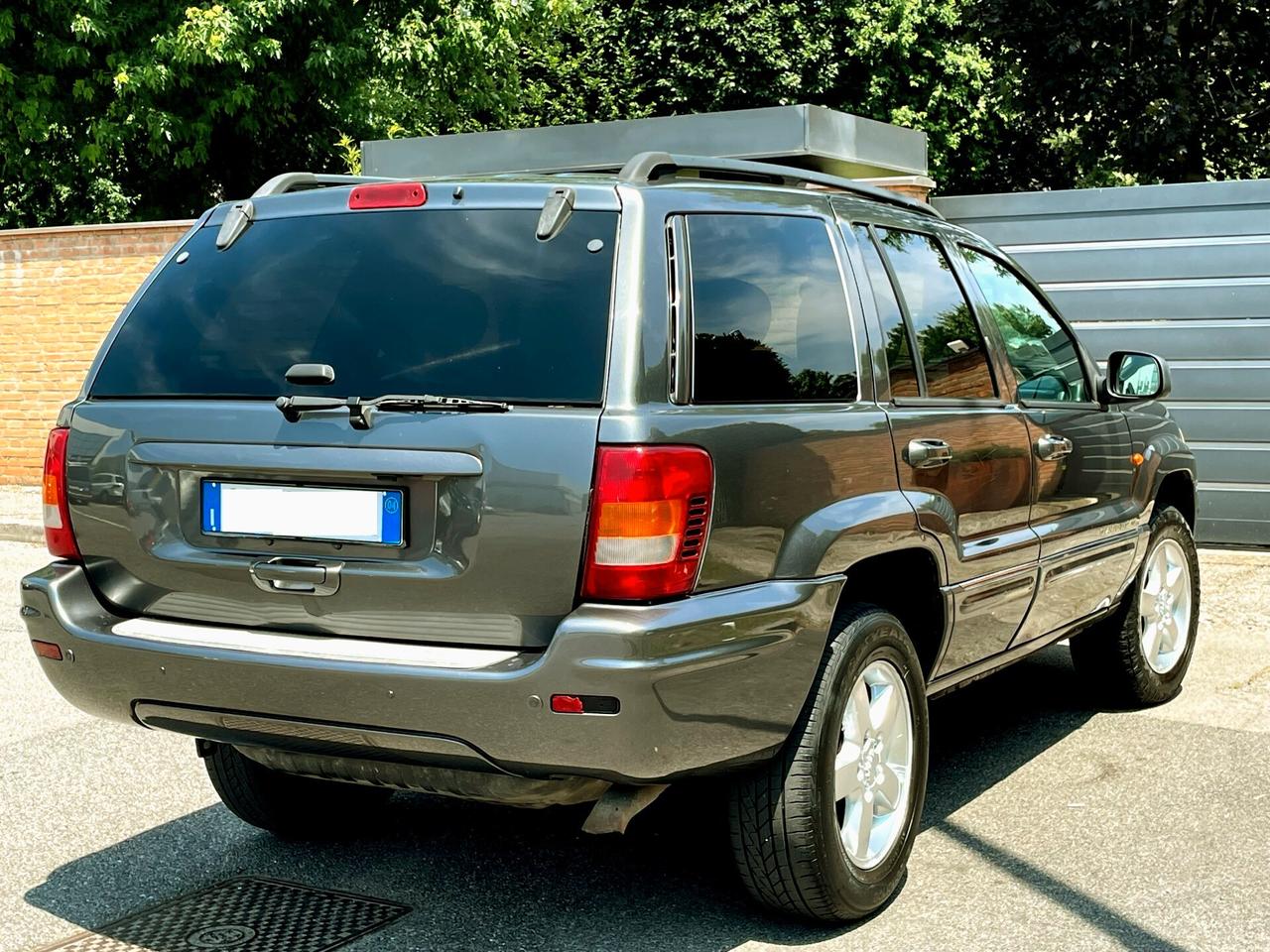 JEEP Gr. CHEROKEE 2.7D aut-OVERLAND-218000km-2004
