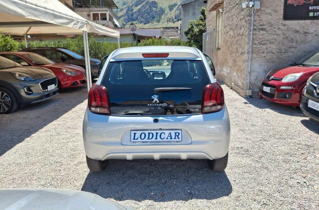 Peugeot 108 PureTech 82 5 porte Allure TOP!