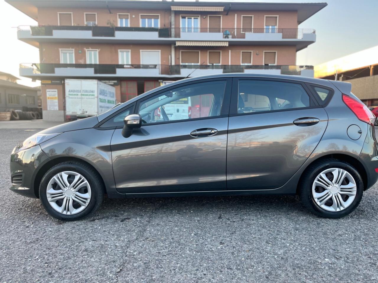 Ford Fiesta 1.5 TDCi 75CV 5 porte Titanium