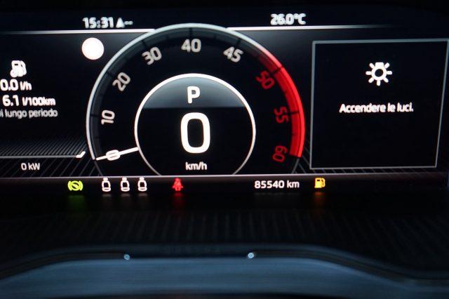 SKODA Superb 2.0 TDI EVO 122 CV SCR DSG Wagon Executive