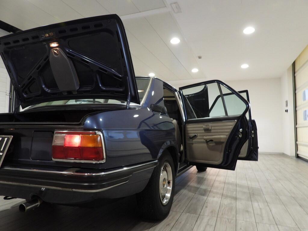 BMW Serie 3 2 Porte 520i E12