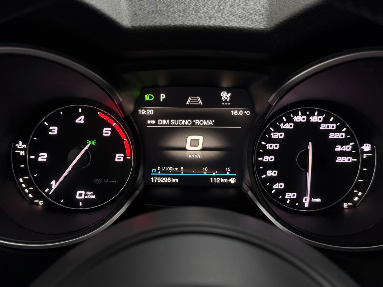 2.2 TD 190 CV EXECUTIVE Q4 19" HARMAN KARDON + SUBWOOFER