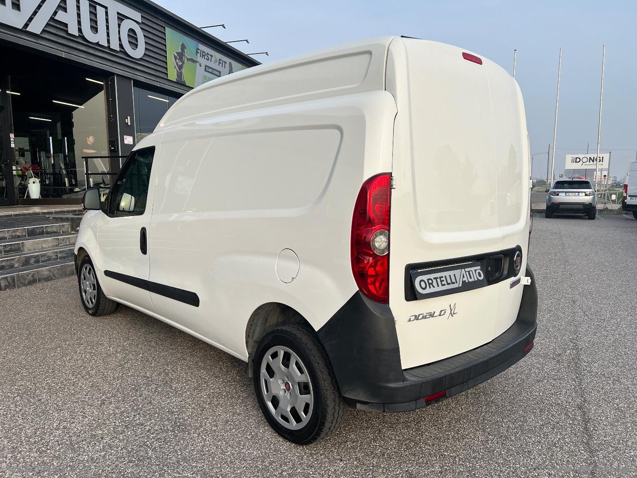 Doblò 1.6 MJT 105 PL-TA Cargo MaxiXL Bus