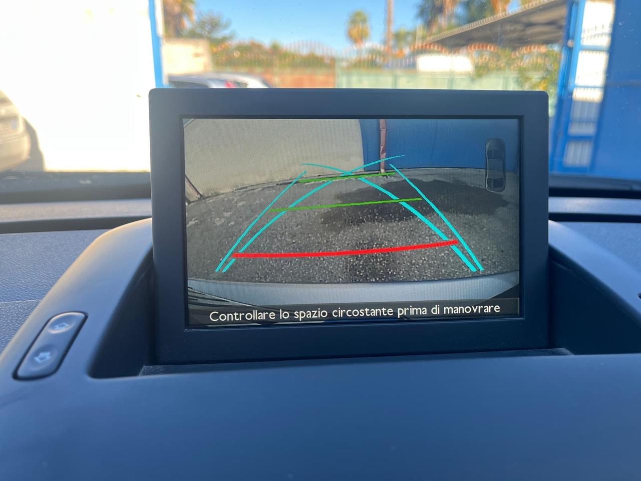 Peugeot 5008-2.0 hdi-7 P- allure-2016